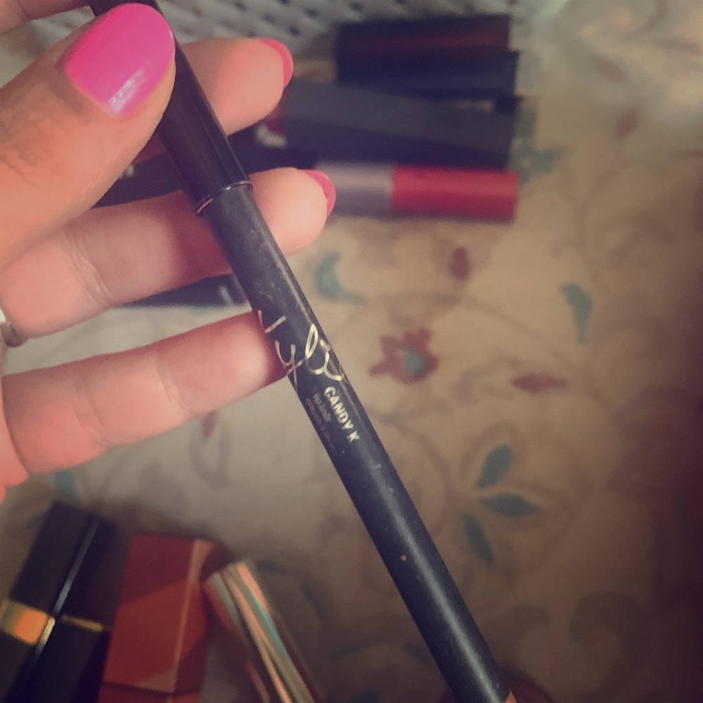 Kylie lip liner (Candy K)